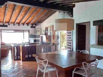 Venta de casa con vista al Lago