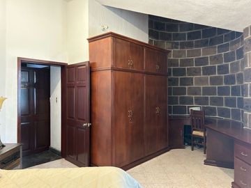 Casa en Venta, estilo mexicano con 3-4 recamaras, en Fraccionamiento Vista Real