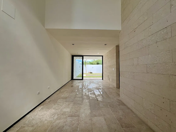 Venta de casa de ENTREGA INMEDIATA en Priv Gaviones, Cholul