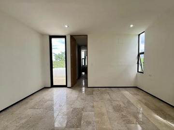 Venta de casa de ENTREGA INMEDIATA en Priv Gaviones, Cholul