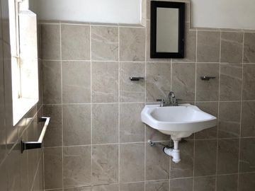 EDIFICIO en VENTA con 12 DEPARTAMENTOS tipo casa, en INSURGENTES CHULA VISTA
