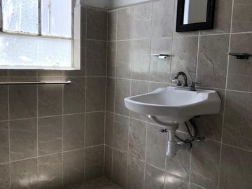 EDIFICIO en VENTA con 12 DEPARTAMENTOS tipo casa, en INSURGENTES CHULA VISTA