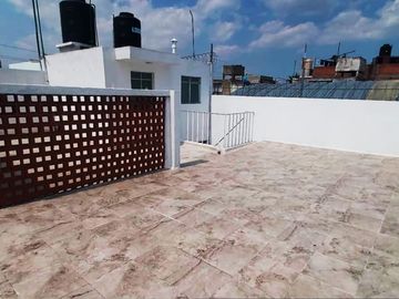 REODELADAS CASAS EN VENTA EN CERRADA PARQUE ECOLOGICO