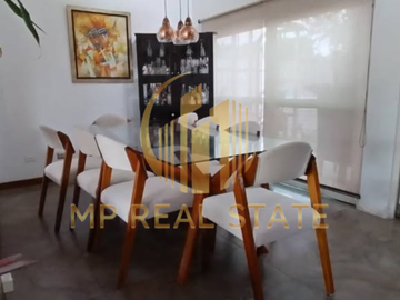 CASA CON PISCINA EN LA ENCANTADA DE VILLA