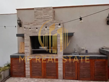 CASA CON PISCINA EN LA ENCANTADA DE VILLA