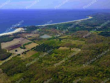 HECTAREA EN VENTA (10,000 m2) A SOLO 30 MINUTOS DE BAHÍAS DE  HUATULCO, OAXACA.