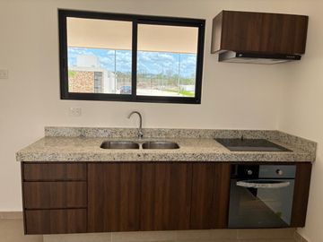 CASA EN VENTA CHOLUL CON PANELES SOLARES