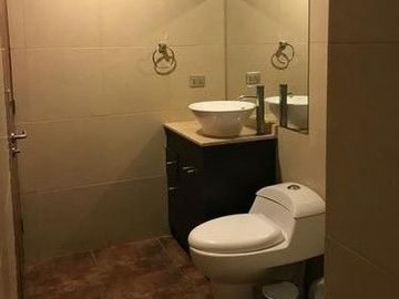 Vende Casa 3 dormitorios Violeta Parra 1791 Peñaflor