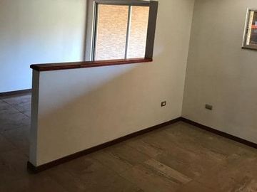 Vende Casa 3 dormitorios Violeta Parra 1791 Peñaflor