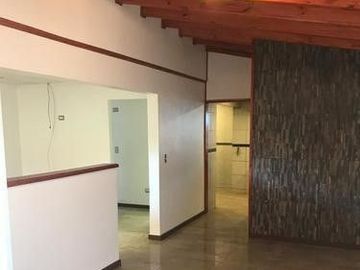 Vende Casa 3 dormitorios Violeta Parra 1791 Peñaflor