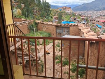 EN VENTA CASA COMO TERRENO EN LA ASOCIACIÓN DE VIVIENDA LOMAS DE SAN SEBASTIÁN
