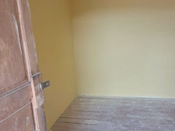 EN VENTA CASA COMO TERRENO EN LA ASOCIACIÓN DE VIVIENDA LOMAS DE SAN SEBASTIÁN