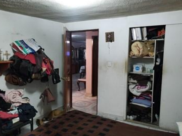 VENTA DE CASA EN VILLA DE LAS FLORES, EDOMX!