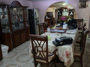 VENTA DE CASA EN VILLA DE LAS FLORES, EDOMX!