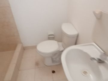 OPORTUNIDAD! CASA 2 PISOS+TERRAZA 4 DORMITORIOS VILLA 1, CARABAYLLO