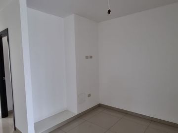Vendo Moderno Departamento de 93 m² La Romareda Norte de Guayaquil Estrene