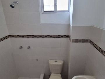 Vendo Moderno Departamento de 93 m² La Romareda Norte de Guayaquil Estrene