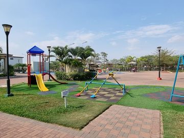 Vendo Moderno Departamento de 93 m² La Romareda Norte de Guayaquil Estrene