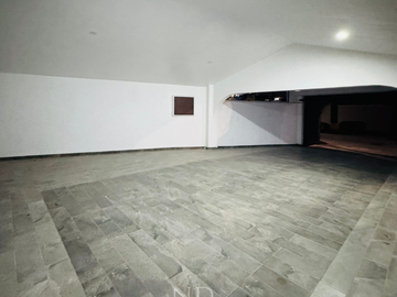 CASA EN VENTA EN BUGAMBILIAS ZAPOPAN