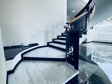 CASA EN VENTA EN BUGAMBILIAS ZAPOPAN