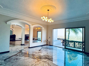 CASA EN VENTA EN BUGAMBILIAS ZAPOPAN