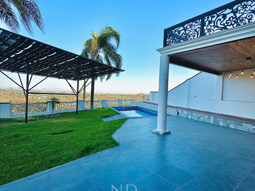 CASA EN VENTA EN BUGAMBILIAS ZAPOPAN