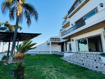 CASA EN VENTA EN BUGAMBILIAS ZAPOPAN