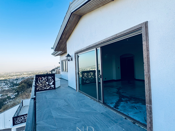 CASA EN VENTA EN BUGAMBILIAS ZAPOPAN