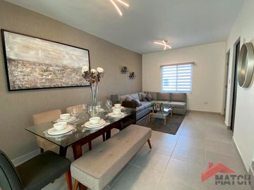 Casa Equipada en Venta en Fracc. Santorini