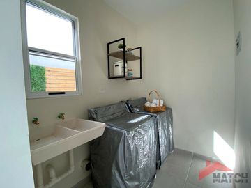 Casa Equipada en Venta en Fracc. Santorini
