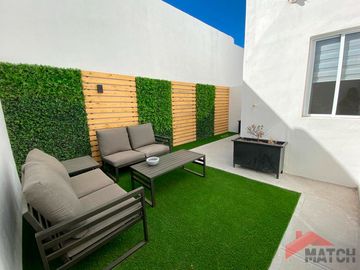 Casa Equipada en Venta en Fracc. Santorini