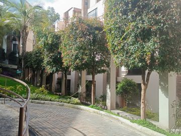 Departamento Duplex Urbanización El Condado Quito