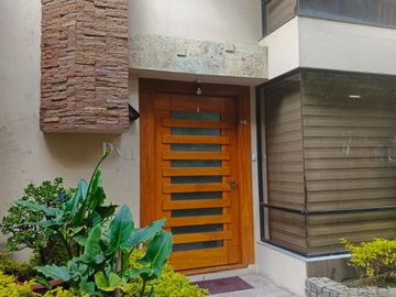 Departamento Duplex Urbanización El Condado Quito