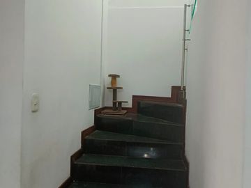 Departamento Duplex Urbanización El Condado Quito