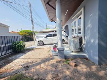 Great Location!!, Easy to Rent!Next to Rai Wanasin Market and Sawangboriboon School!! Twin House for Sale – #Siam Country Club Road, Pattaya