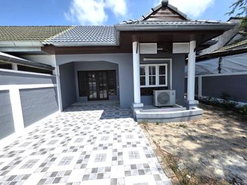 Great Location!!, Easy to Rent!Next to Rai Wanasin Market and Sawangboriboon School!! Twin House for Sale – #Siam Country Club Road, Pattaya