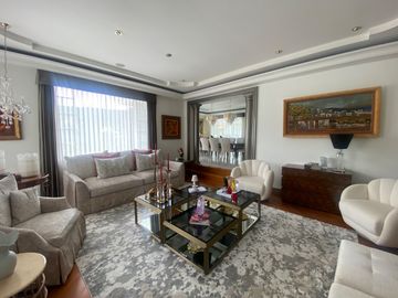 CASA DE LUJO DE UNA PLANTA EN URB PRIVADA CUMBAYA (PROX RUTA VIVA)