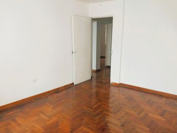 OPORTUNIDAD VENDO CASA EN PUEBLO LIBRE DE TRES PISOS CON MINI DEPARTAMENTO E