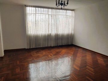 OPORTUNIDAD VENDO CASA EN PUEBLO LIBRE DE TRES PISOS CON MINI DEPARTAMENTO E