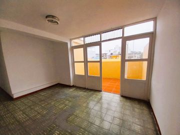 OPORTUNIDAD VENDO CASA EN PUEBLO LIBRE DE TRES PISOS CON MINI DEPARTAMENTO E