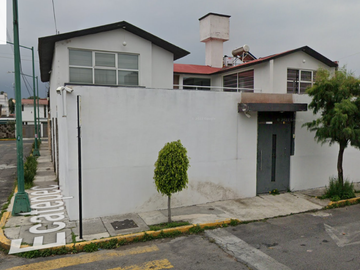 Sk09 Remate Bancario Casa En Elena Cárdenas 101, Morelos Primera Secc. Toluca De Lerdo