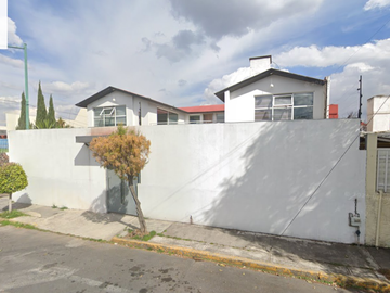 Sk09 Remate Bancario Casa En Elena Cárdenas 101, Morelos Primera Secc. Toluca De Lerdo