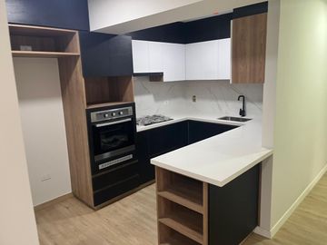 VENDO BONITOS DPTOS DE ESTRENO DE 2 Y 3 DORM EN MIRAFLORES CERCA AV, PARDO CON PISCINA Y AREA SOCIAL EXCLUSIVA