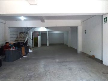 SE ALQUILA EDIFICIO DE 5 PISOS EN SAN JUAN DE MIRAFLORES *800 M2 *CERCA A LA MUNICIPALIDAD *SUNARP *BUENA UBICACIÓN