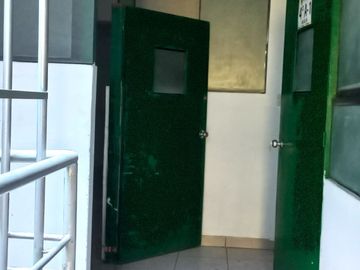 SE ALQUILA EDIFICIO DE 5 PISOS EN SAN JUAN DE MIRAFLORES *800 M2 *CERCA A LA MUNICIPALIDAD *SUNARP *BUENA UBICACIÓN