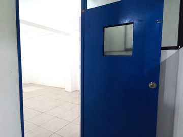 SE ALQUILA EDIFICIO DE 5 PISOS EN SAN JUAN DE MIRAFLORES *800 M2 *CERCA A LA MUNICIPALIDAD *SUNARP *BUENA UBICACIÓN