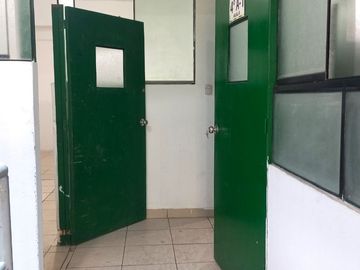 SE ALQUILA EDIFICIO DE 5 PISOS EN SAN JUAN DE MIRAFLORES *800 M2 *CERCA A LA MUNICIPALIDAD *SUNARP *BUENA UBICACIÓN