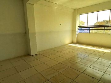 SE ALQUILA EDIFICIO DE 5 PISOS EN SAN JUAN DE MIRAFLORES *800 M2 *CERCA A LA MUNICIPALIDAD *SUNARP *BUENA UBICACIÓN