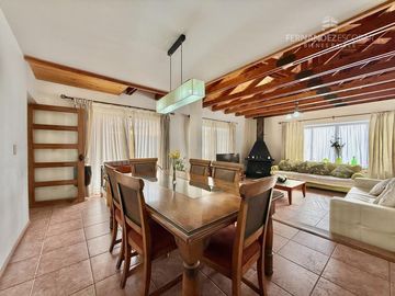 LOS ANDES - VENDE CASA 4D 3B PISCINA - COND. EL ENCANTO