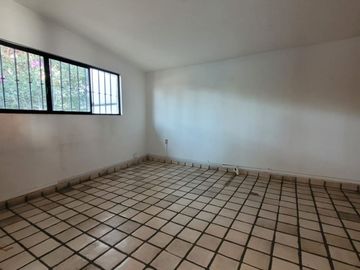 Atención Inversionista. Venta Propiedad Cerca de Zona de Hospitales H/3/40